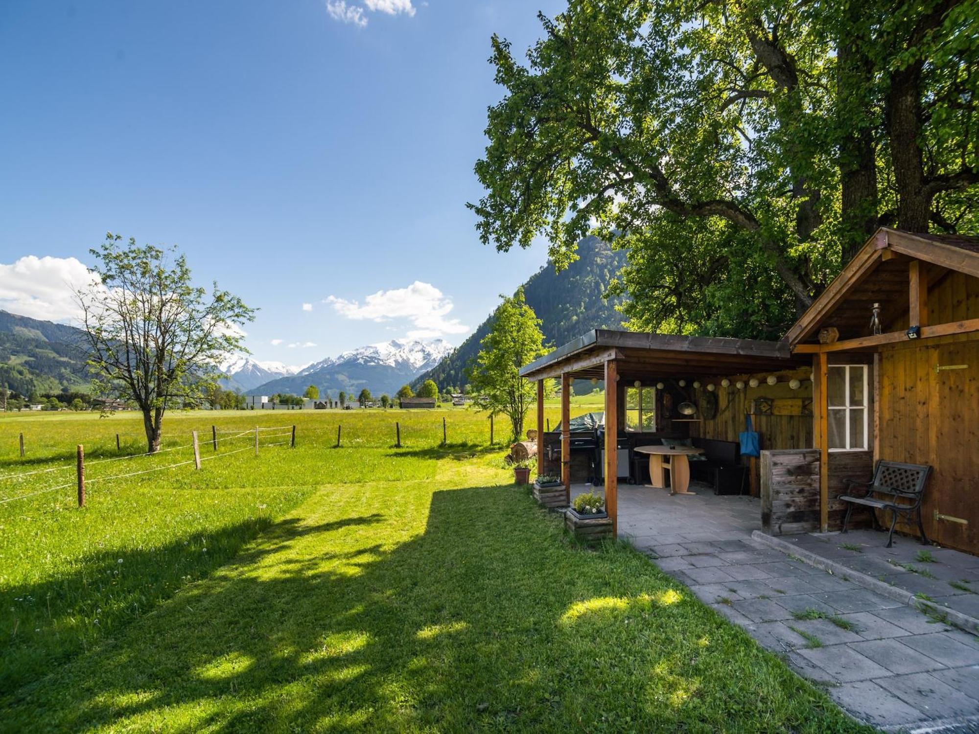 Contemporary Apartment In Maishofen Near Ski Area Bagian luar foto
