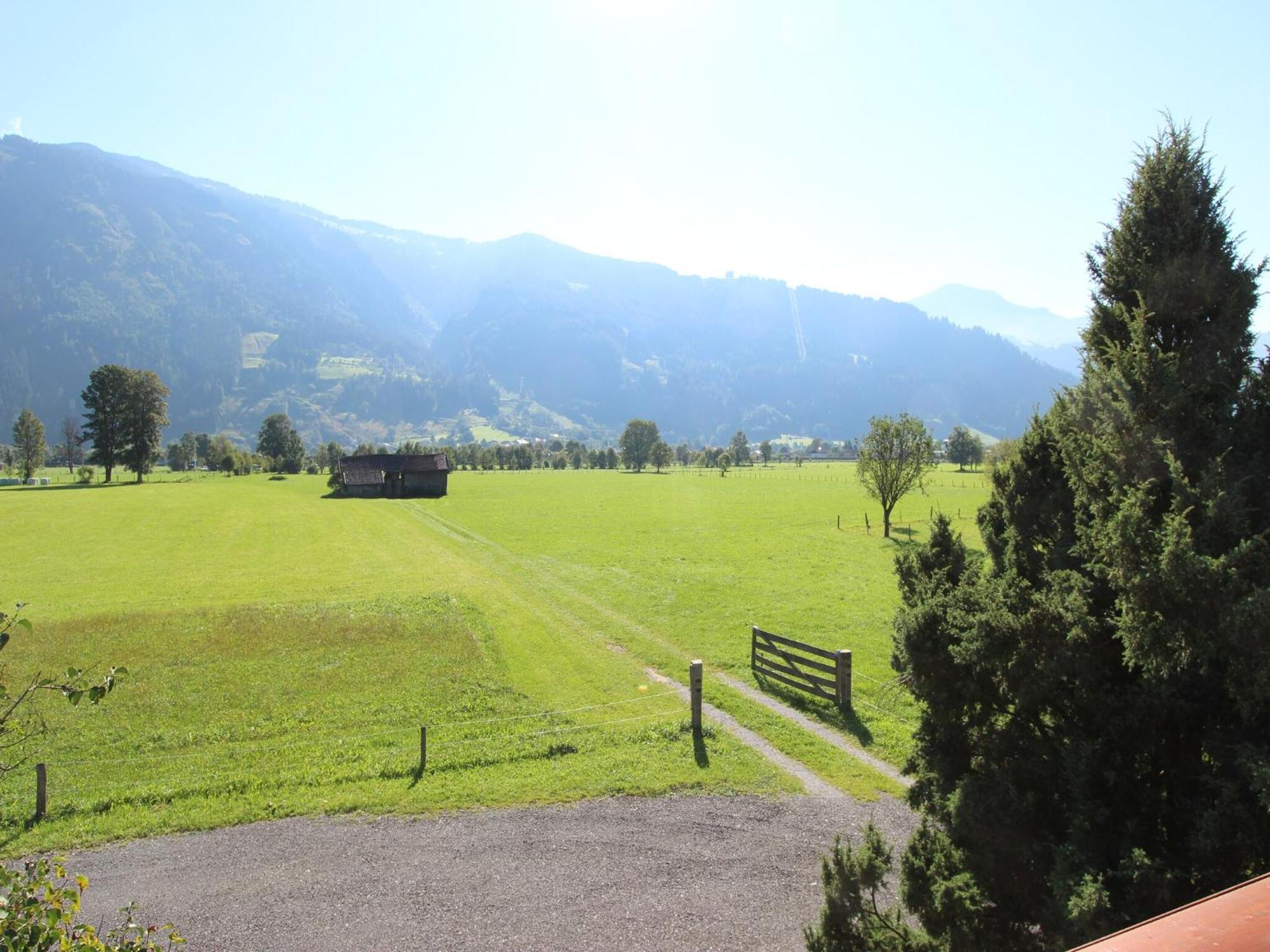 Contemporary Apartment In Maishofen Near Ski Area Bagian luar foto